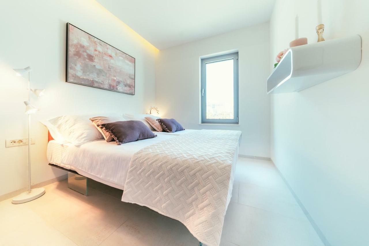 Unique Luxury Designers Apartment Right Next To The Beach Sukošan Zewnętrze zdjęcie